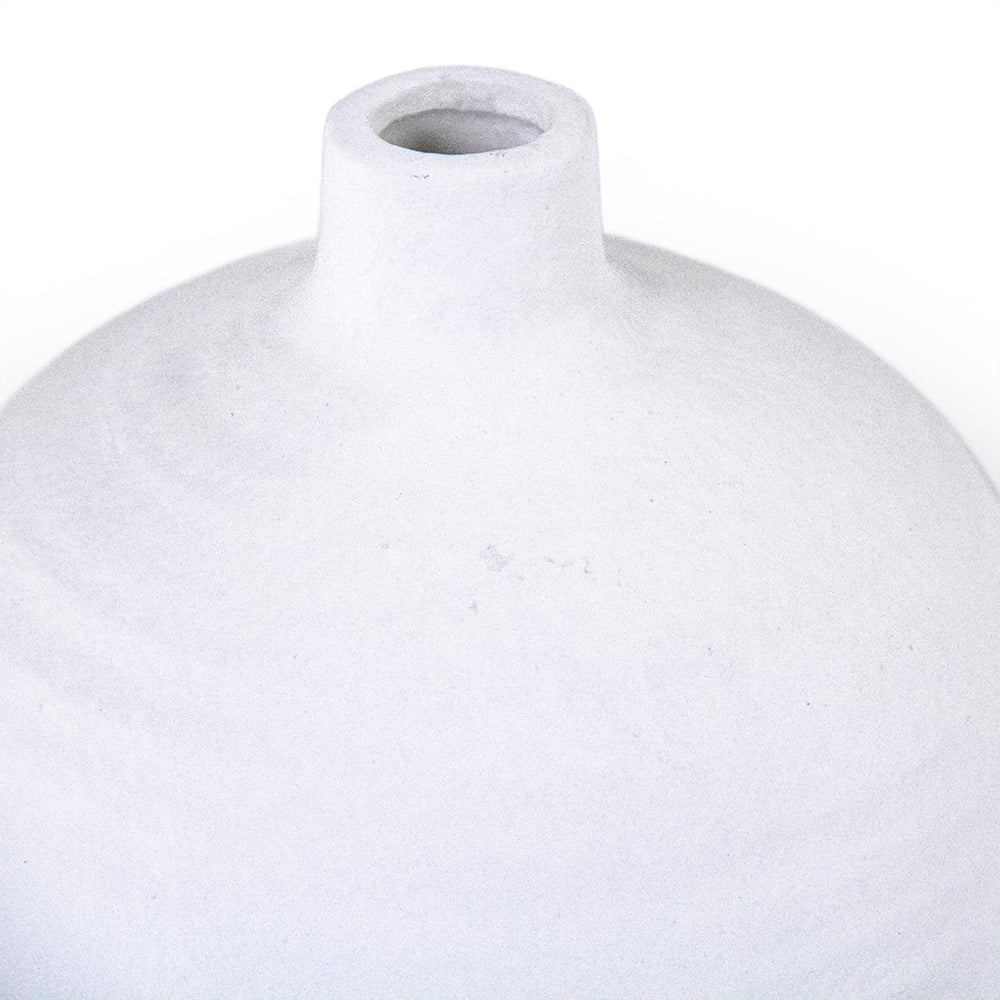 White Vase (15585S)